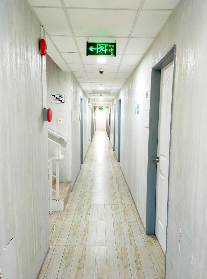 Pasay Centrale Hotel Ngoại thất bức ảnh