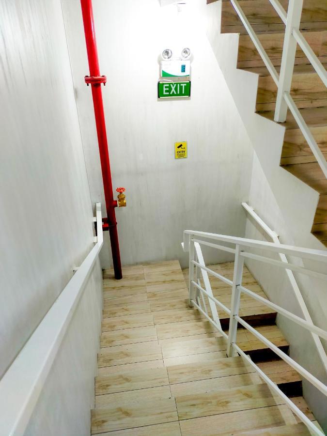 Pasay Centrale Hotel Ngoại thất bức ảnh