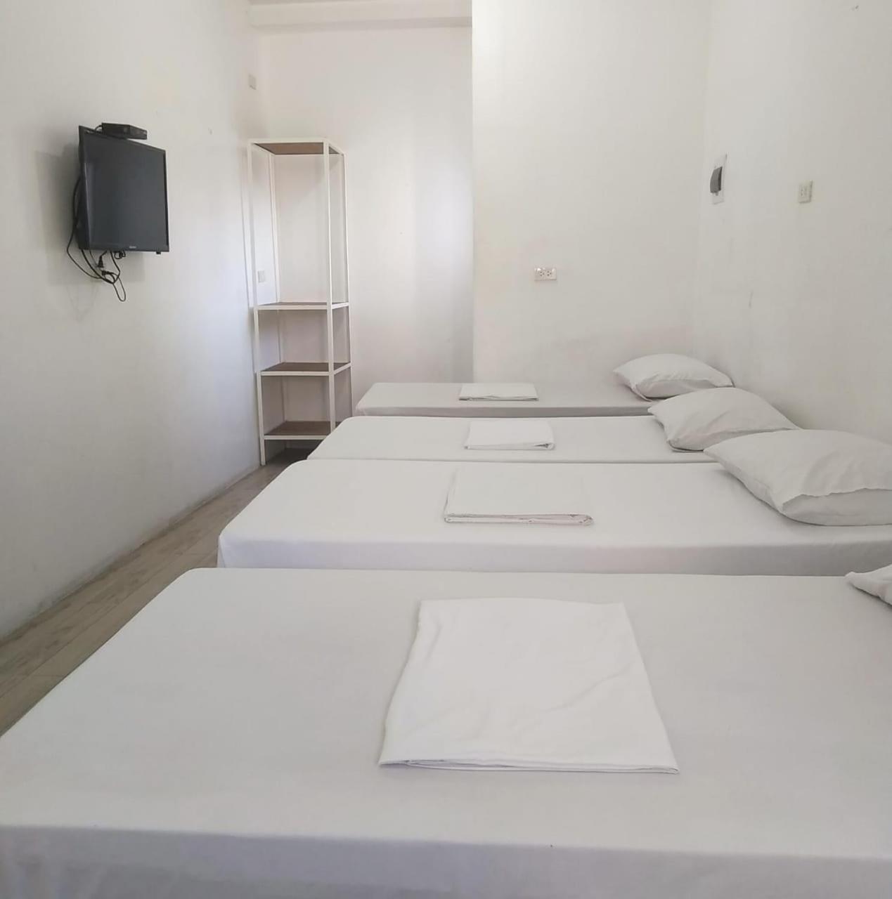 Pasay Centrale Hotel Ngoại thất bức ảnh